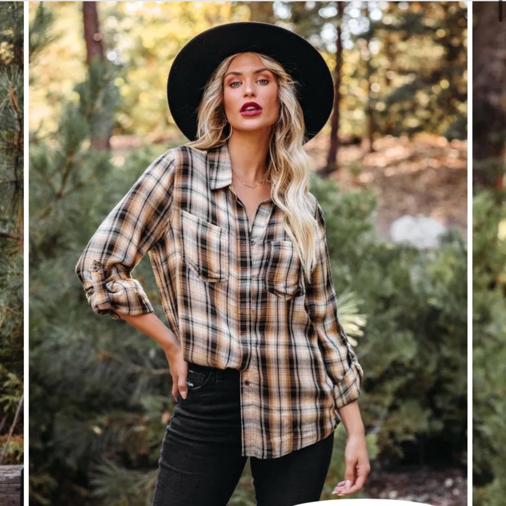 VICI COLLECTION Hadid Plaid Button Down Top